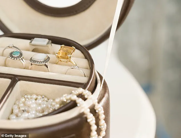 Travelers Urged to Reconsider Bringing Valuable Jewelry on Vacation Amid Hidden Dangers, Says Safety Expert