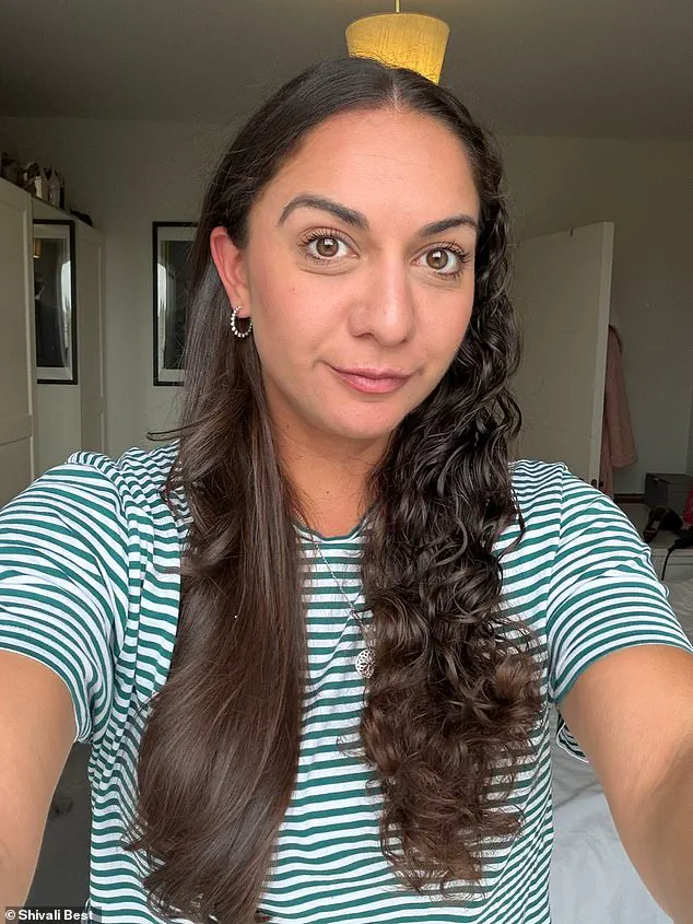 Shark Glossi Multistyler: A Frizz-Free Solution for Curly Hair in Winter