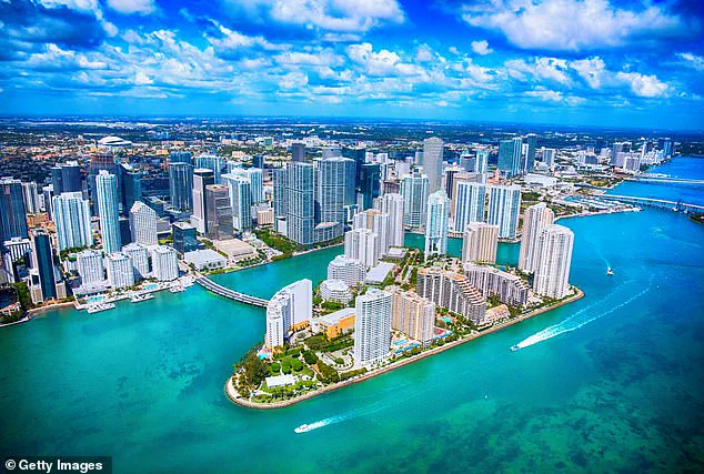 Study Reveals Potential Link Between Florida's Toxic Algae Blooms and Alzheimer's Disease, Sparking Environmental and Medical Concerns