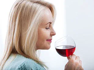 Late-Breaking Study Reignites Debate: Binge Drinking in Teens Linked to Long-Term Success, Experts Urge Caution