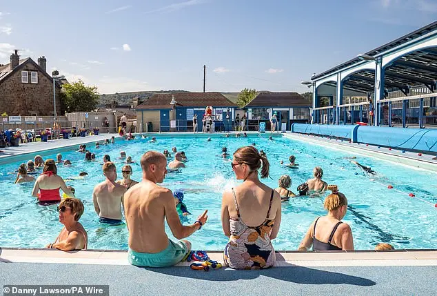 UK's 2025 Climate Outlook: Record Heat and Cold Spell Uncertainty Threaten Communities