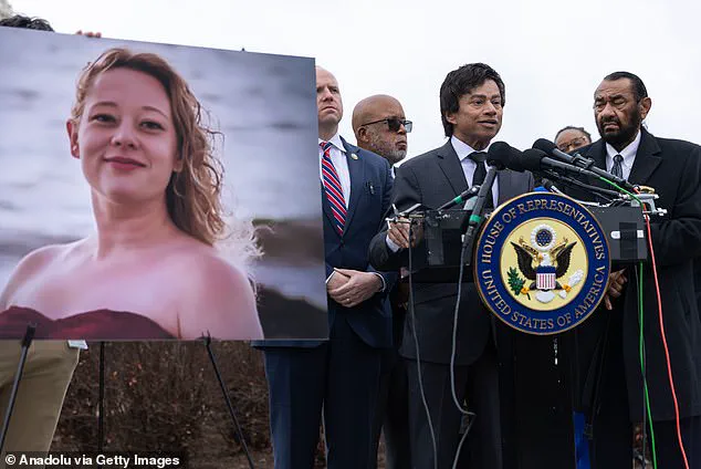 Insider Alert: Ex-Obama Advisor Issues Confidential Warning on 'Abolish ICE' Movement Amid Policy Shifts