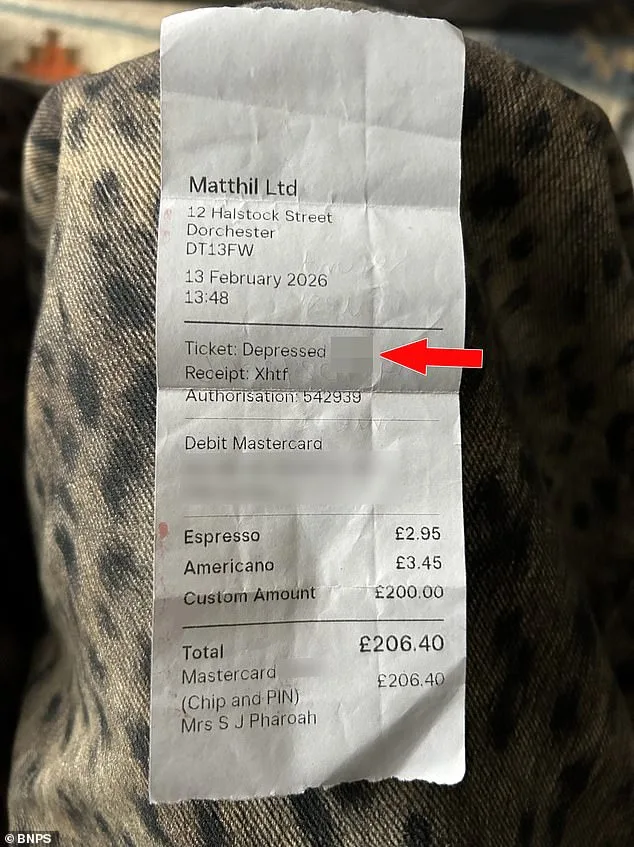 Coffee Shop Apologizes After Employee Allegedly Marks Receipt with Derogatory Comment During Family's Wake