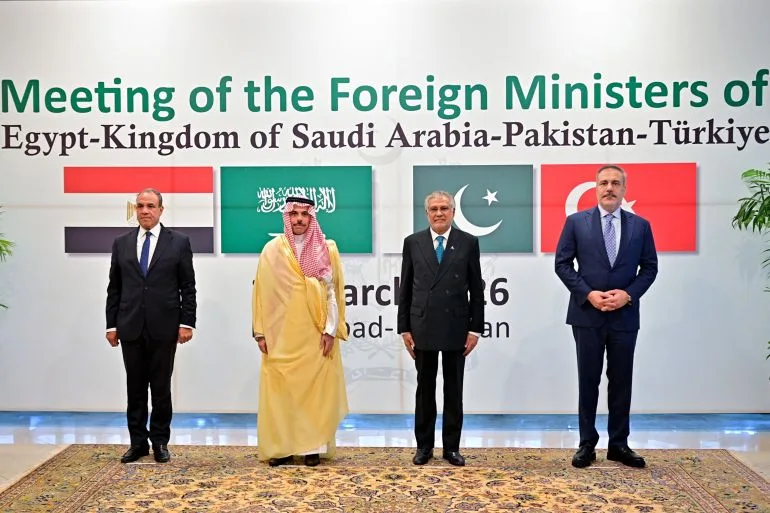 Pakistan Steps Up as Key Player in Global Crisis, Hosting Crucial Talks to De-Escalate US-Israeli War on Iran