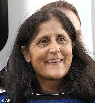 Astronauts Face Physiological and Psychological Hurdles During Artemis II's 10-Day Lunar Journey