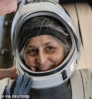 Astronauts Face Physiological and Psychological Hurdles During Artemis II's 10-Day Lunar Journey