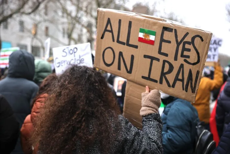 Trump Confirms U.S.-Backed Kurdish Groups Provided Weapons to Iranian Protesters, Backing Iran's Claims