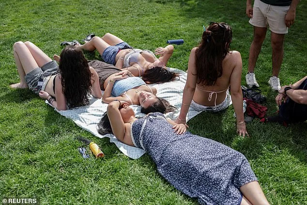 Extreme Spring Heatwave Hits East Coast.